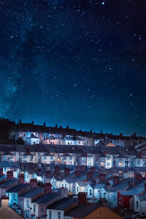 AmorFinancial's tweet photo. Can't make personal calls during the day? Don't worry! Our mortgage advisers are available in the evenings and at weekends.  We tailor our service to match your needs.
https://t.co/qvj4PLj5S4 https://t.co/maXDZmFLly