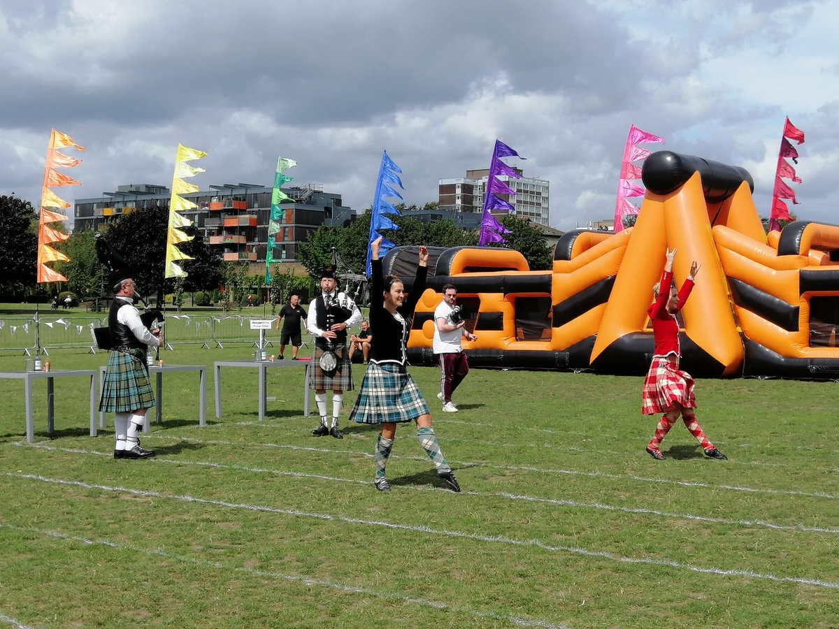 pipingxperience's tweet image. Opening the annual William Grant &amp;amp; Sons Highland Festival organised by @EventSolutionUK Thanks go to @ChicPiper on pipes and Lindsay &amp;amp; colleague performing the lilt #bagpipes #highlandfest #highlandgames #thepipingexperience #piperforhire #williamgrantandsons #london