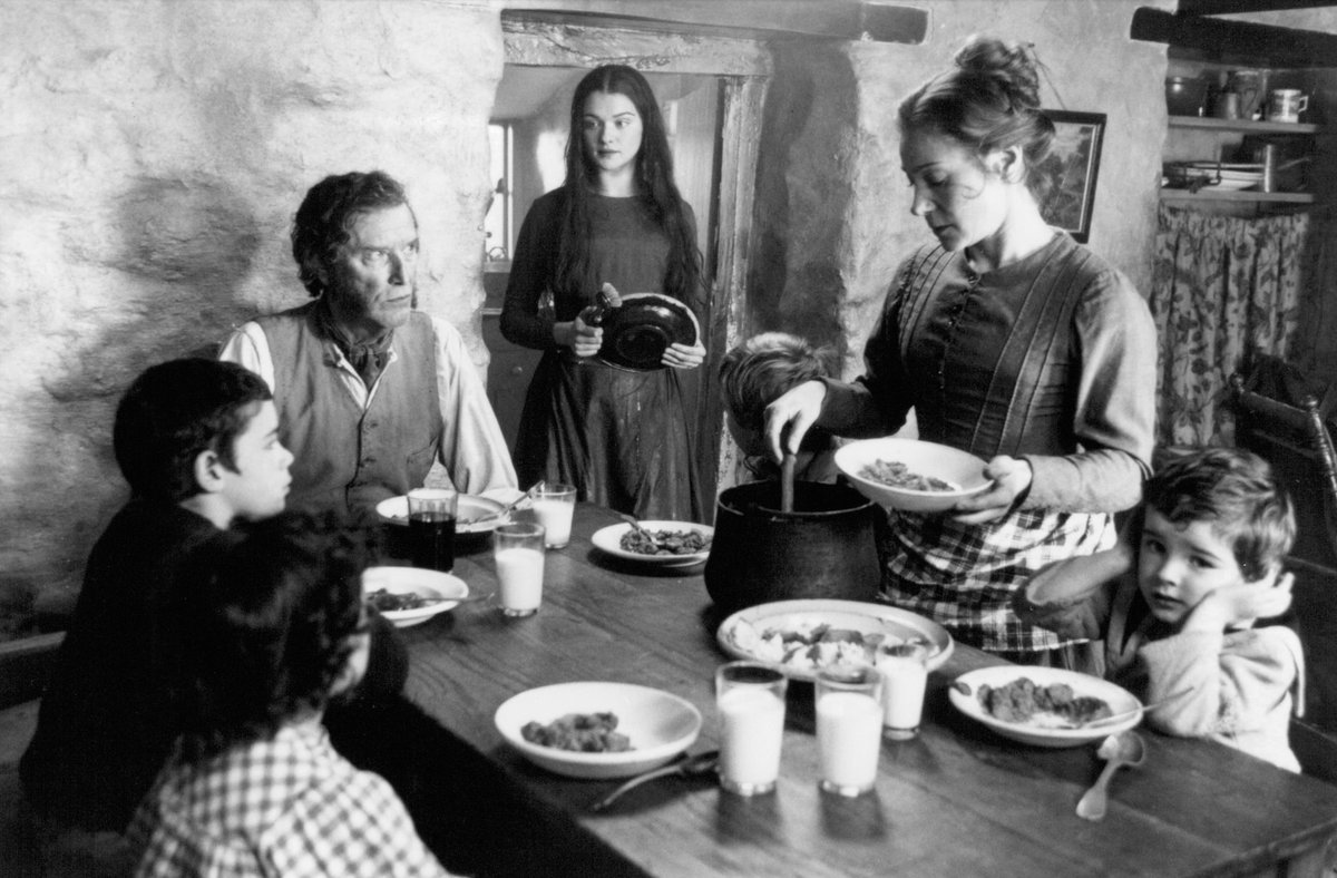 framefound's tweet photo. Rachel Weisz, Tom Bell, and Zoë Wanamaker in Swept from the Sea (1997) https://t.co/6i3R4gl37L