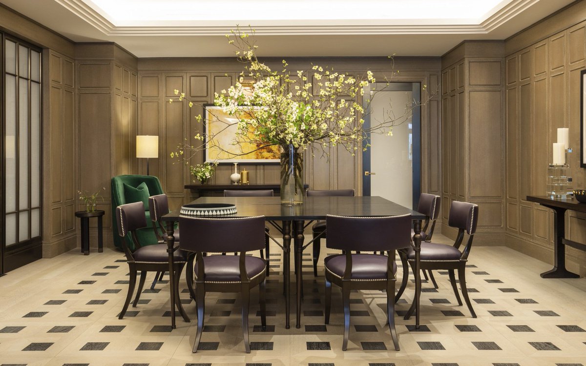 Luxdeco's tweet photo. Discover our guide to dining table shapes as well as the effects they have on the size of your dining room.

Read more: https://t.co/fbUqFgObkx

#diningtable #diningtables #diningtableinspo #diningroomideas #interiordesign https://t.co/fanTs4Pe3M