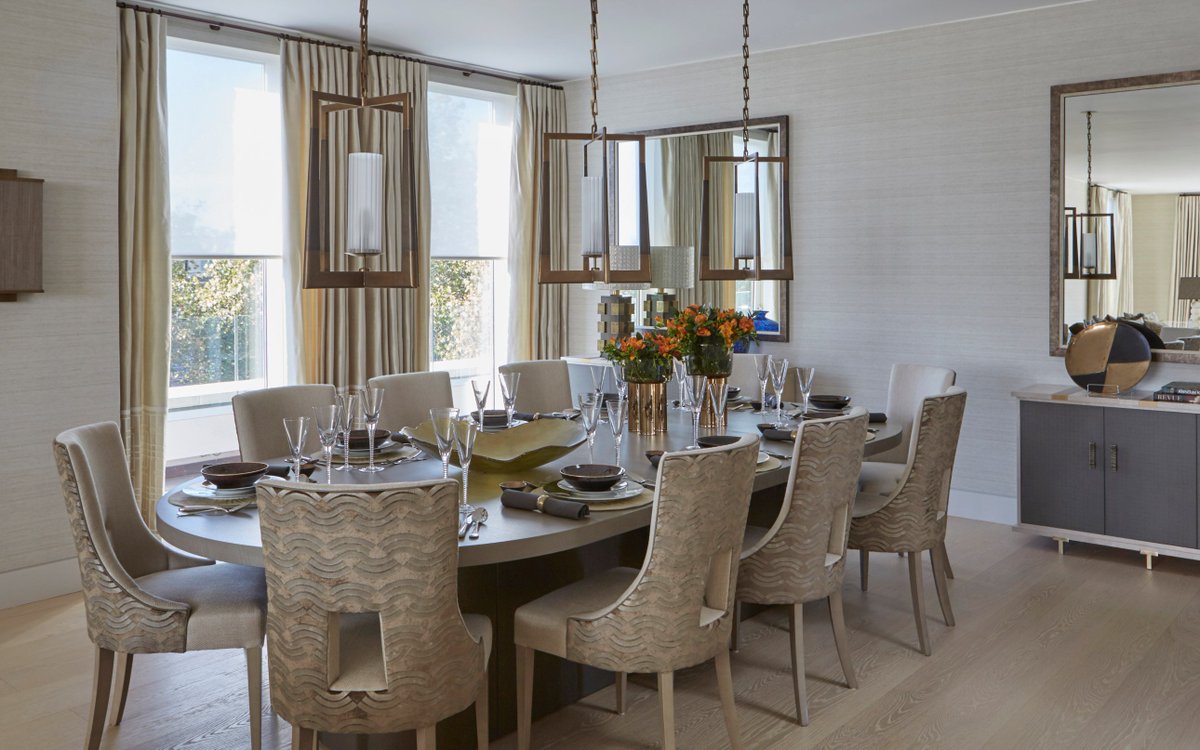 Luxdeco's tweet photo. Discover our guide to dining table shapes as well as the effects they have on the size of your dining room.

Read more: https://t.co/fbUqFgObkx

#diningtable #diningtables #diningtableinspo #diningroomideas #interiordesign https://t.co/fanTs4Pe3M