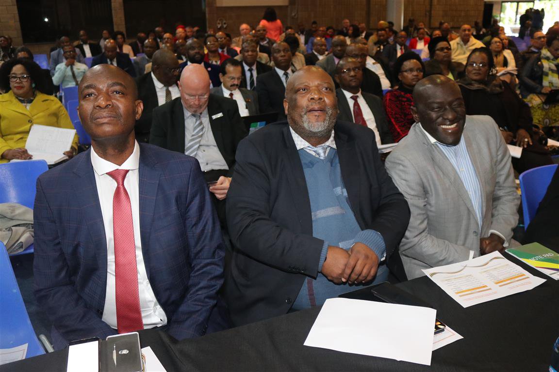 DBE_SA's tweet photo. .@HubertMweli, the Director-General for .@DBE_SA  is meeting with .@ECDOEZA senior managers, officials and focus school principals today as part of his second semester provincial engagements @ElijahMhlanga https://t.co/AH0VEWvhQ6