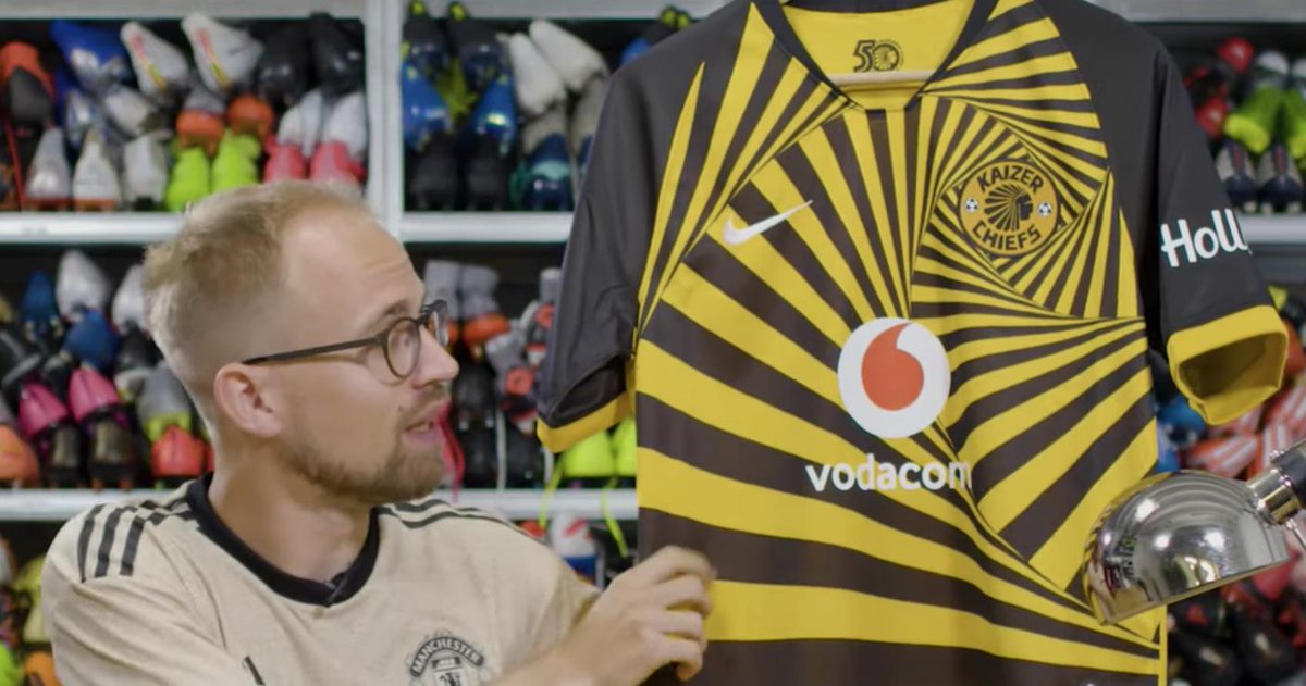 VodacomSoccer's tweet photo. The top 10 jerseys in world diski according to @unisportlife are as follows: 

1. Inter Milan away
2. @KaizerChiefs home 
3. Inter Milan home
4. Man City away 
5. Arsenal away 
6. Barcelona home
7. Juventus home
8. Real Madrid away 
9. West Ham home 
10. Athletic Bilbao away https://t.co/P0PbbiIR2e
