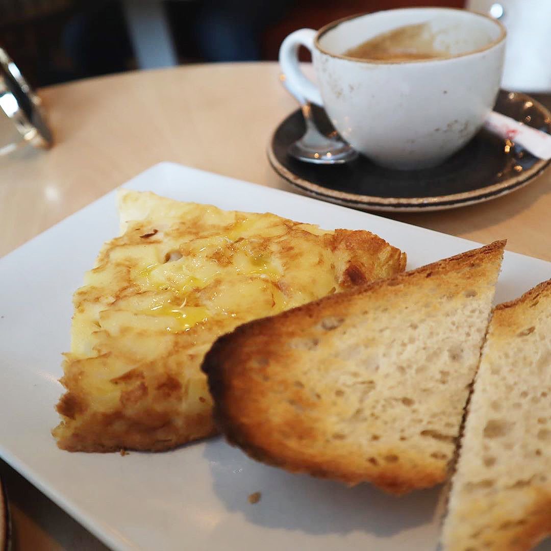ElPatioVertical's tweet photo. ¿Existe una manera mejor de comenzar el día?😋

📸 by aimerstory

#ElPatioVertical #Desayuno #FelizLunes https://t.co/8TMlXTuDnO