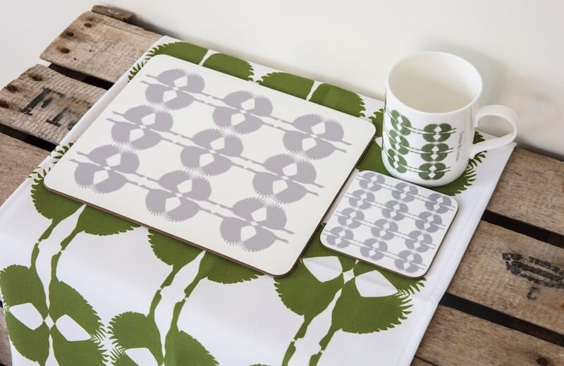 cardgiftnetwork's tweet photo. "Our range of kitchen textiles is handmade by a local team in Cheshire who also print our fabrics &amp; wallpapers." https://t.co/VkIVchz20r - feat @LomasAndLomas https://t.co/EnqA4nVZNk