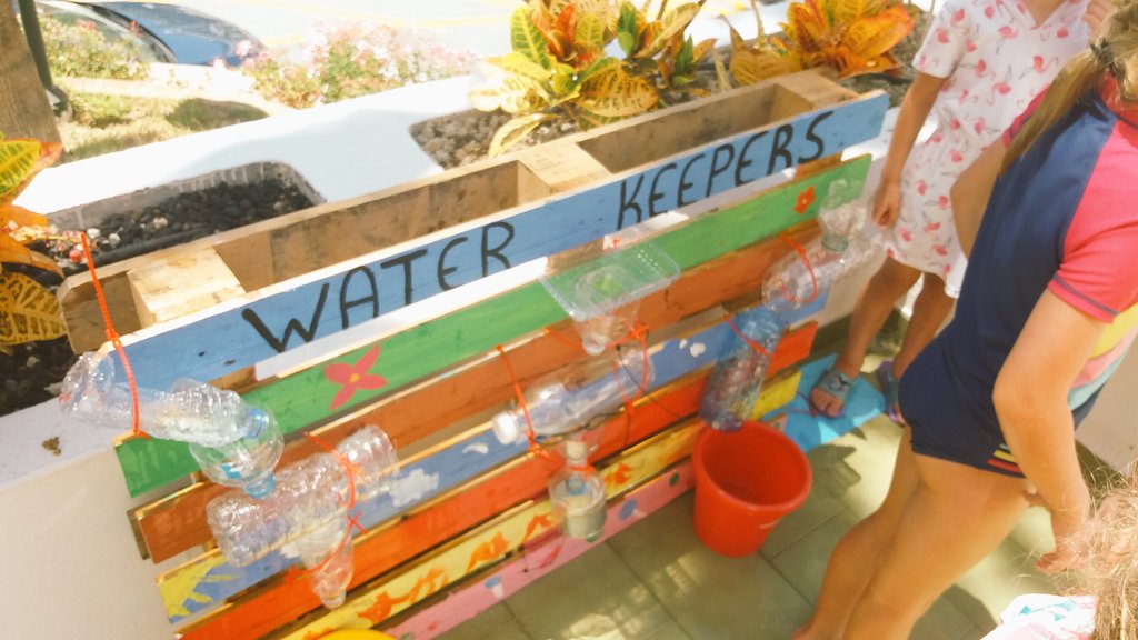 Last week we went celebrating the #SavingWater campaign on #SunsetBayClub with #games and #activities to learn about how important is the water in our planet 🌍🌎🌏#nowalking4water #wearewater #DiamondResorts @CristinaglezRM @GiuliaSBC <a href="/KittiActtiv/">Kitti Szabo</a> @JanosSBC @NachoSBC @Thais_SBC