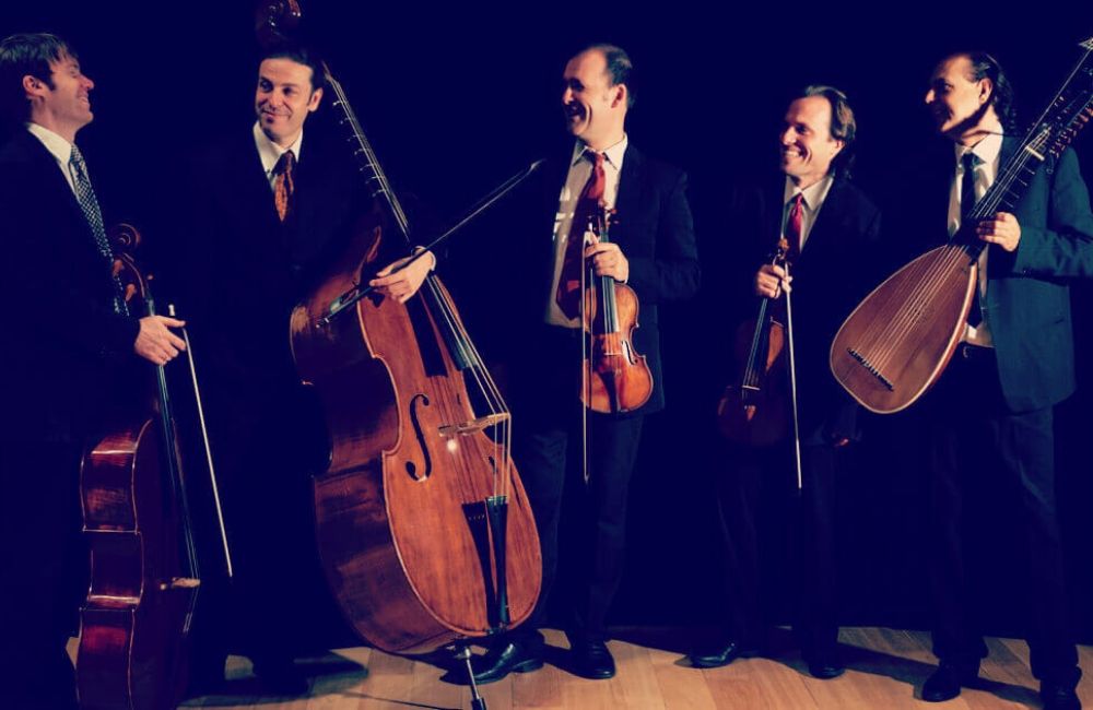 Classica HD (@classicahd) on Twitter photo Il penultimo appuntamento di #MilanoArteMusica, lunedì 19 #agosto alle ore 20.30, è dedicato a #Händel. <a href="/AlAyreEspanol/">Al Ayre Español</a> diretto da Eduardo López #Banzo: nella chiesa di #SantaMariadellaSanità le Sonate op. 2 per due violini e basso continuo.
Info: milanoartemusica.com Il penultimo appuntamento di #MilanoArteMusica, lunedì 19 #agosto alle ore 20.30, è dedicato a #Händel. <a href="/AlAyreEspanol/">Al Ayre Español</a> diretto da Eduardo López #Banzo: nella chiesa di #SantaMariadellaSanità le Sonate op. 2 per due violini e basso continuo.
Info: milanoartemusica.com