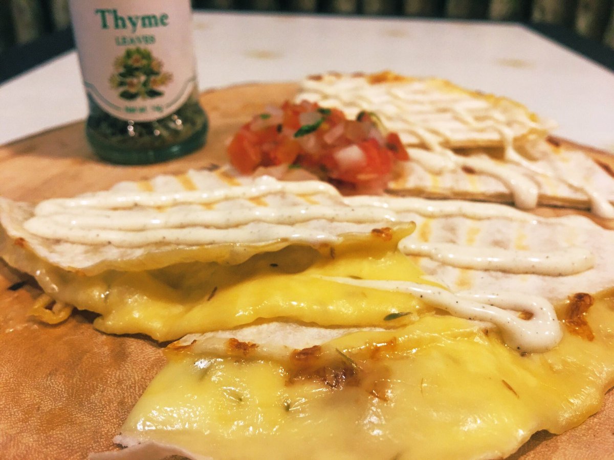 LemonSeedPH's tweet photo. We accept BULK orders pang food trip at pulutan, hehe 😎🍻 DM us for inquiries 🤳🏻

#TacoLoco #NachoSupremo #Cheequedilla #RiceConTaco https://t.co/cn3bYBYate