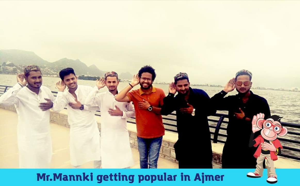 fm_tadka's tweet photo. #MrMannki getting popular in #Ajmer
People of Ajmer celebrating eid in Mr.Mannki pose with @tadkarjnitin https://t.co/OYLJX21TPt