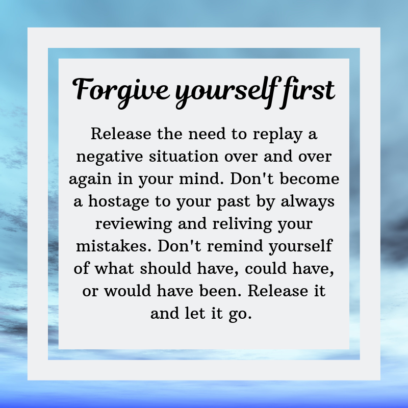 MediumJuneField's tweet photo. Don't forget but forgive yourself, in order to  live in the present 💙🙏🏻

#junefieldmedium #mondaymotivation  #healing https://t.co/RqcXfKnMP1