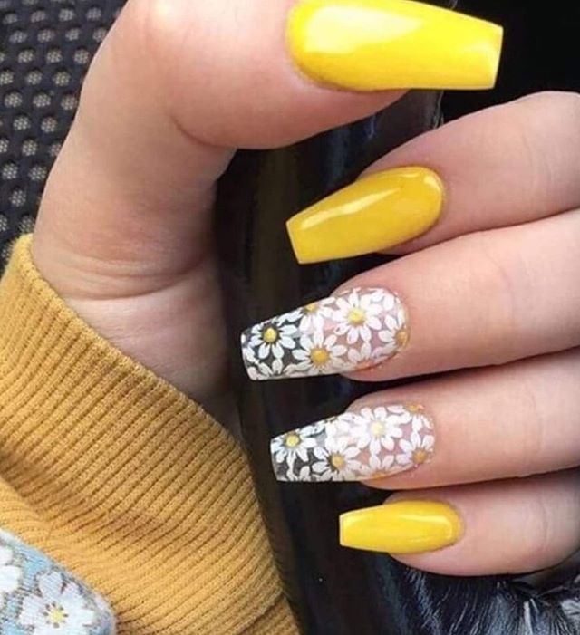 WE’RE GROWING OUR TEAM!and need Salon Experienced...
✨Nail Technician ✨Stylist ✨Excellent basic plus commission ✨Pension plan 
Call 01706 225566 and ask for Rachel or Denise .
.
.
#nails2inspire #nailswag #nails #nailselfie #nailspiration #nailstudio… ift.tt/33rEoTc