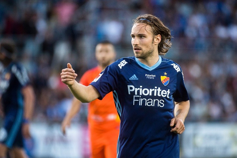 DIF_Fotboll's tweet photo. Nästa måndag kör vi igen - @afc__eskilstuna hemma på Tele2 Arena kl. 19. Berätta i vårt Facebook-event att du ska gå, och bjud in dina DIF-vänner! https://t.co/v4BDd5fcWo #DIFESK #DIF #HuvudstadenÄrBlå https://t.co/J7XTaakC7Q