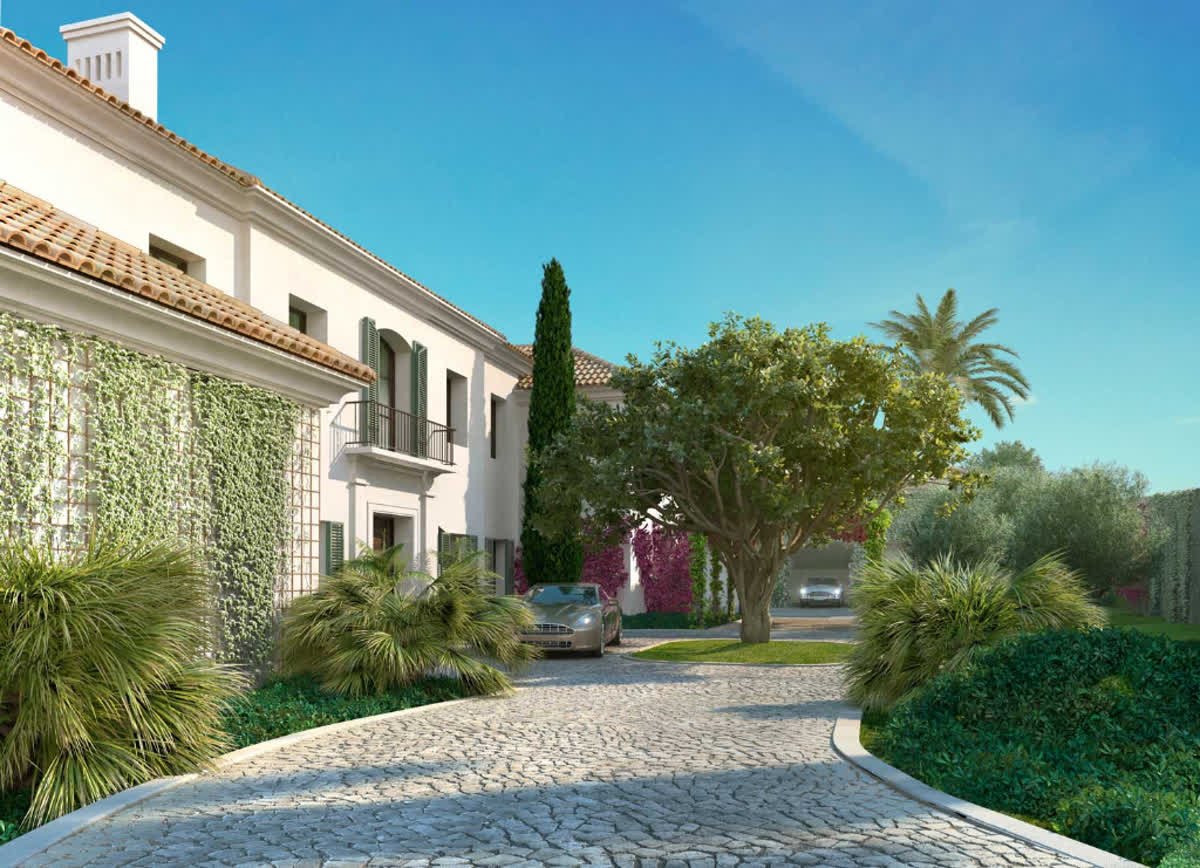 A prized location, comprising individual enclosed plots with private gardens 🌿 and swimming pools 💦; a sky 🌤. Every villa 🏡 boasts magnificent sweeping views 🌠 over <a href="/FincaCortesin/">FINCA CORTESIN</a> #golfcourse ⛳ and Mediterranean coast 🏝. Ask for them ➡ primeoneestates.com/finca-cortesin…