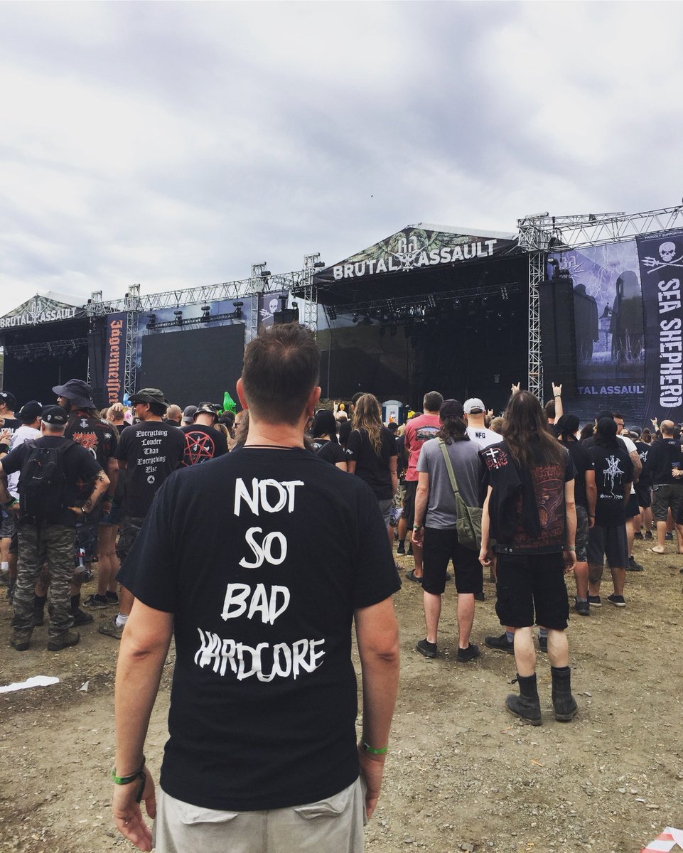 SeekNothing's tweet photo. Can’t wait for Seek Nothing to headline the main stage at Br00tal ASS-ault 2666 🤟🏽#brutalassault #seeknothing #2666 #ledz #benjaminperry #tshirt #gutalax #stage #festival #beer #goregrind #slipknot #cairo #metal #hardcore #newyork #family #pizza #demolitionman https://t.co/1RQRUXqom7