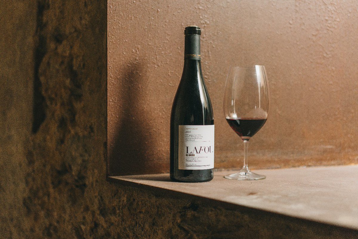 lafouceller's tweet image. LaFou de Batea, el vi més personal del celler. Garnatxa negra i peluda, amb una petita part de samsó. El crític internacional James Suckling, li ha atorgat recentment 91 punts. #lafou #batea #garnatxa #grenache #samso #puntuacio @JamesSuckling @doterraalta #vi #wine #winelover