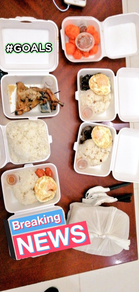 joy_xtine's tweet image. Food Coma 😋😋😋

#Tapsilog #Kwekkwek #tosilog #chickeninasal #bulalosoup #eidmubherak #pabhebhe