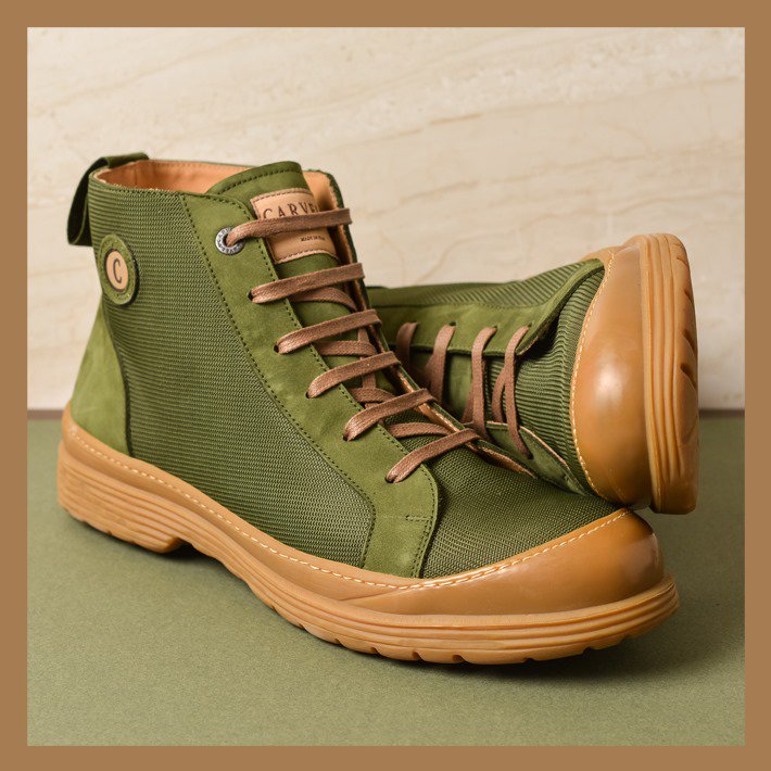LoveMyCarvelas's tweet photo. When it comes to your new season style, #CarvelaWeekend Canvas Boots are a sure-fire winner! Not only are their super comfortable, but they’re versatile too, making them the perfect footwear option to pair with whatever you’re wearing and wherever you’re headed! #LoveMyCarvelas https://t.co/pXXbxLs86E