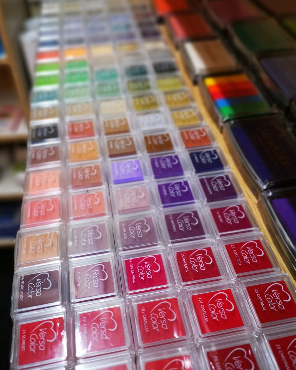 pentopapershop's tweet photo. What better way to spend a wet Monday morning in #Brighton than sorting these beauties?
#versacolor ink pads in every colour you can think of.
#happymonday
#stationery #ink #inkpad #colour #craft #cardmaker #cardmaking #stamping #stampingup #sydneystreet #northlaine https://t.co/8NnM58JwbR