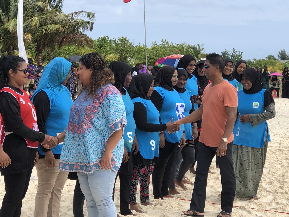 HomeMinistrymv's tweet photo. ޅ.ހިންނަވަރުގައި ކުރިއަށްގެންދާ ޢީދު ކުޅިވަރުތައް- ވާދެމުން. https://t.co/KYyKEAVn2J
