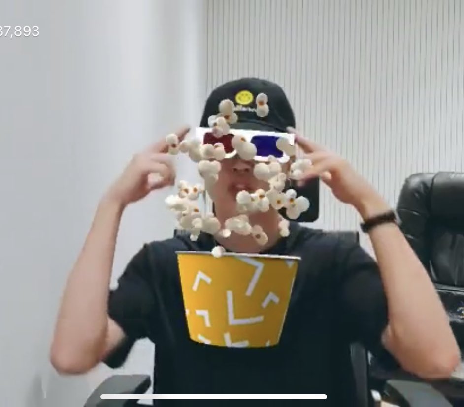 lookatmin1013's tweet photo. 🍿🍿🍿🍿🍿🍿 https://t.co/DSQdtnCDoL