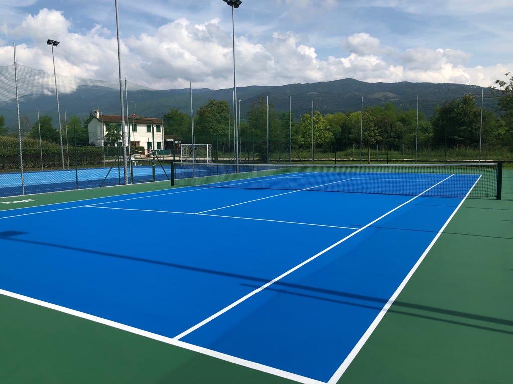 cordignano's tweet photo. Disponibile, presso l’area sportiva di via Cazzani a #Cordignano, il nuovo campo di tennis che si aggiunge al campo di calcetto. 

Per prenotazioni rivolgersi, fino alla fine del mese di agosto, al ristorante Pull In (Alberto) 0438/999725 https://t.co/7tGtE9G7Ib