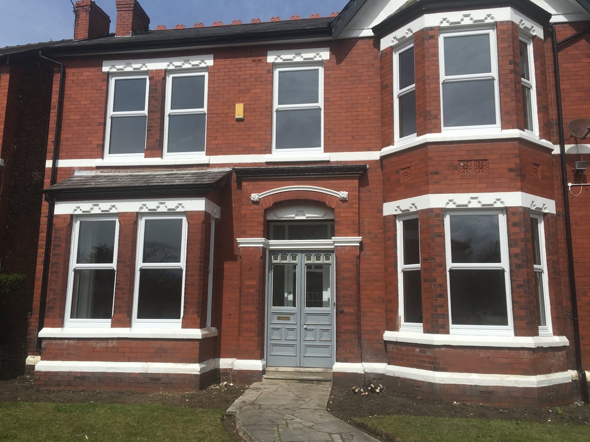 Windoworld's tweet photo. For anyone wanting to upgrade the look and feel of your space &amp; turn your house into a home this year, click to our website https://t.co/0x6mIDfv5d to request a free, no obligation quote or give us a call on 01257 367 899 or 0151 531 0056 for more information! https://t.co/r6A8YXYADJ