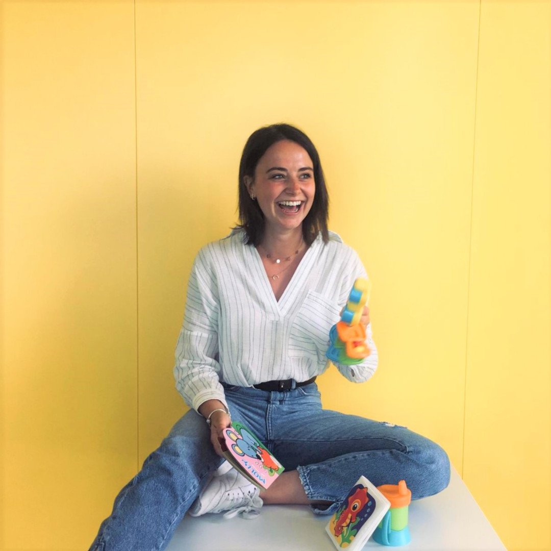 #worldyouthday vandaag! Maak kennis met Laura, zotte doos en officieel onze jongste verpleegkundige 🐣