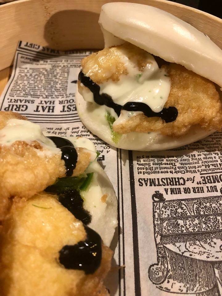 40gradoscoctel's tweet photo. Bao de txipi; un bocata callejero con sabor a mar.
#baos #bocatascallejeros #comerconlasmanos #saboramar #cuarentagrados #CangasdeOnís https://t.co/6YMxJTIqPG