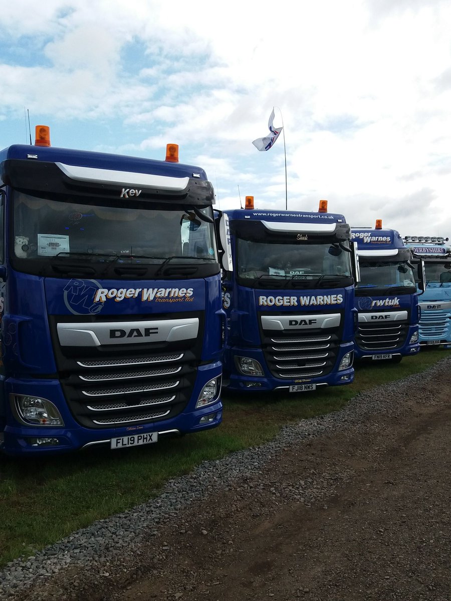 RogerWarnes's tweet photo. A few from Convoy in the Park. https://t.co/MmD4hKxgkP