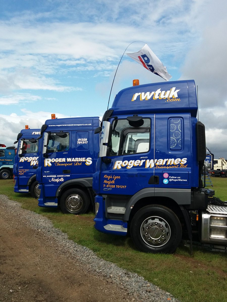 RogerWarnes's tweet photo. A few from Convoy in the Park. https://t.co/MmD4hKxgkP