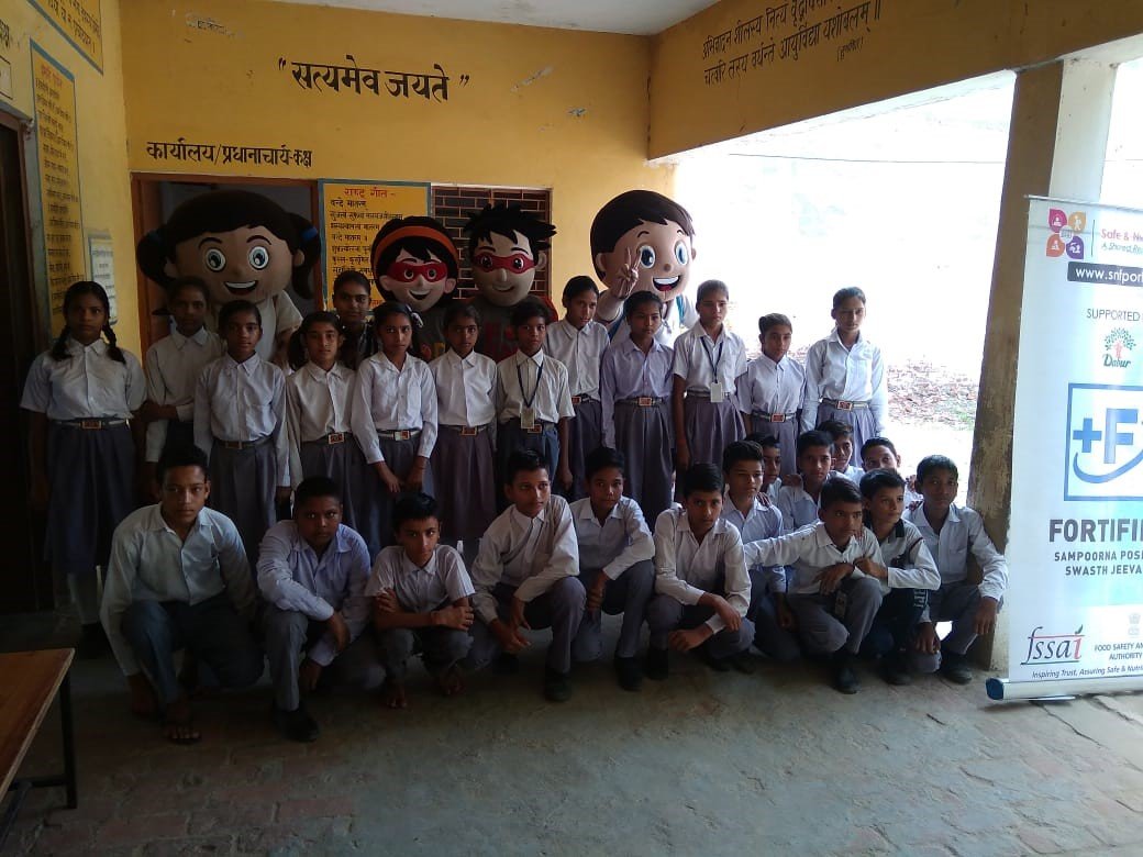 DaburIndia's tweet photo. Food Safety and Standards Authority of India #FSSAI, along with #Dabur, conducted an awareness programme at Saraswati Vidya Mandir, Hapur, where #SNF #Mascots #MasterSehat and #MissSehat spread #awareness about safe and nutritious food.
#CSR #Superheroes #Nutritious #food https://t.co/FYAP7oXo7X