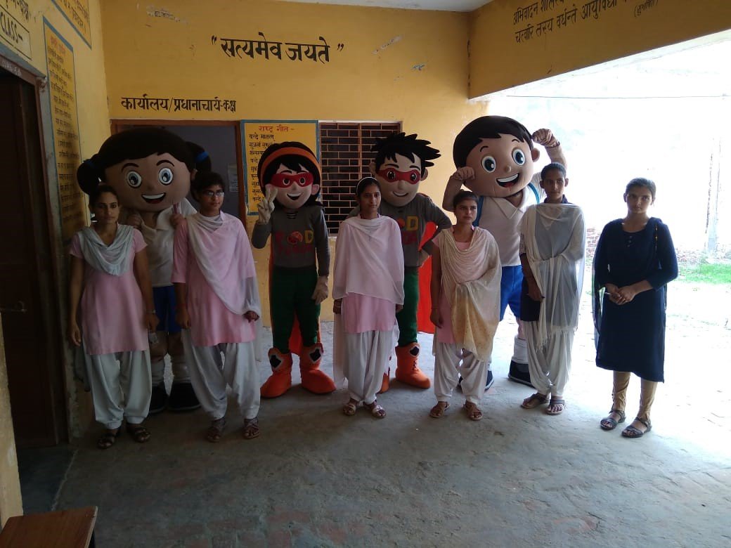DaburIndia's tweet photo. Food Safety and Standards Authority of India #FSSAI, along with #Dabur, conducted an awareness programme at Saraswati Vidya Mandir, Hapur, where #SNF #Mascots #MasterSehat and #MissSehat spread #awareness about safe and nutritious food.
#CSR #Superheroes #Nutritious #food https://t.co/FYAP7oXo7X