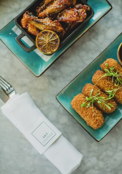 SkyLoungeLeeds's tweet photo. It’s here! 🎉 Time to celebrate @eat_leeds in style. 🤩 Take your dinner plans up a level, head to the sky and tuck into ANY 2 dishes for £15 Sky Lounge. 👌🏻 #EatLeeds #LeedsRestaurantWeek #Foodies #Leeds https://t.co/URMxuvQX1i