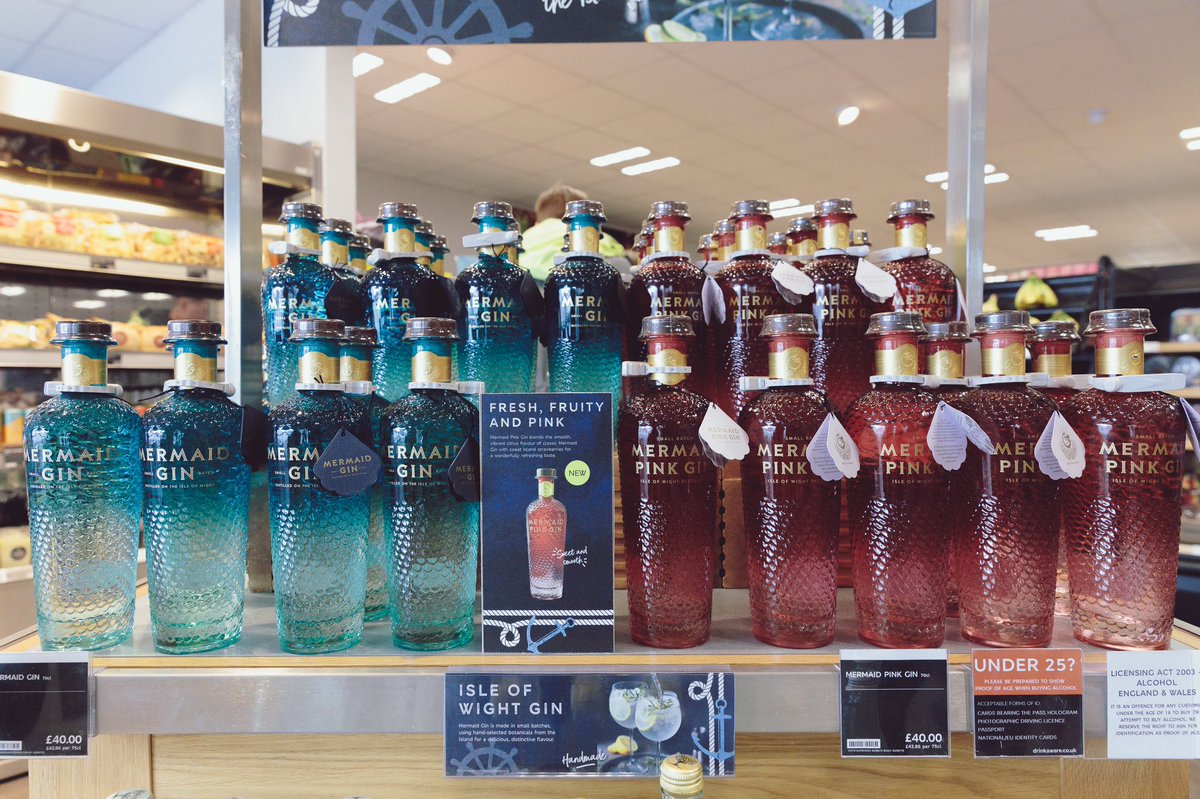 iowdistillery's tweet photo. Our lovely Carolyn will be at Cowes M&amp;S today. Stop by to find out more about Mermaid - and for a cheeky sample. Xavier and Malcolm have already popped by for their taster 😉🍸

#mermaidgin #isleofwightdistillery #cowesweek2019 #cowesweek #marksandspencers #freeyourspirit https://t.co/uiGqrWeaGP