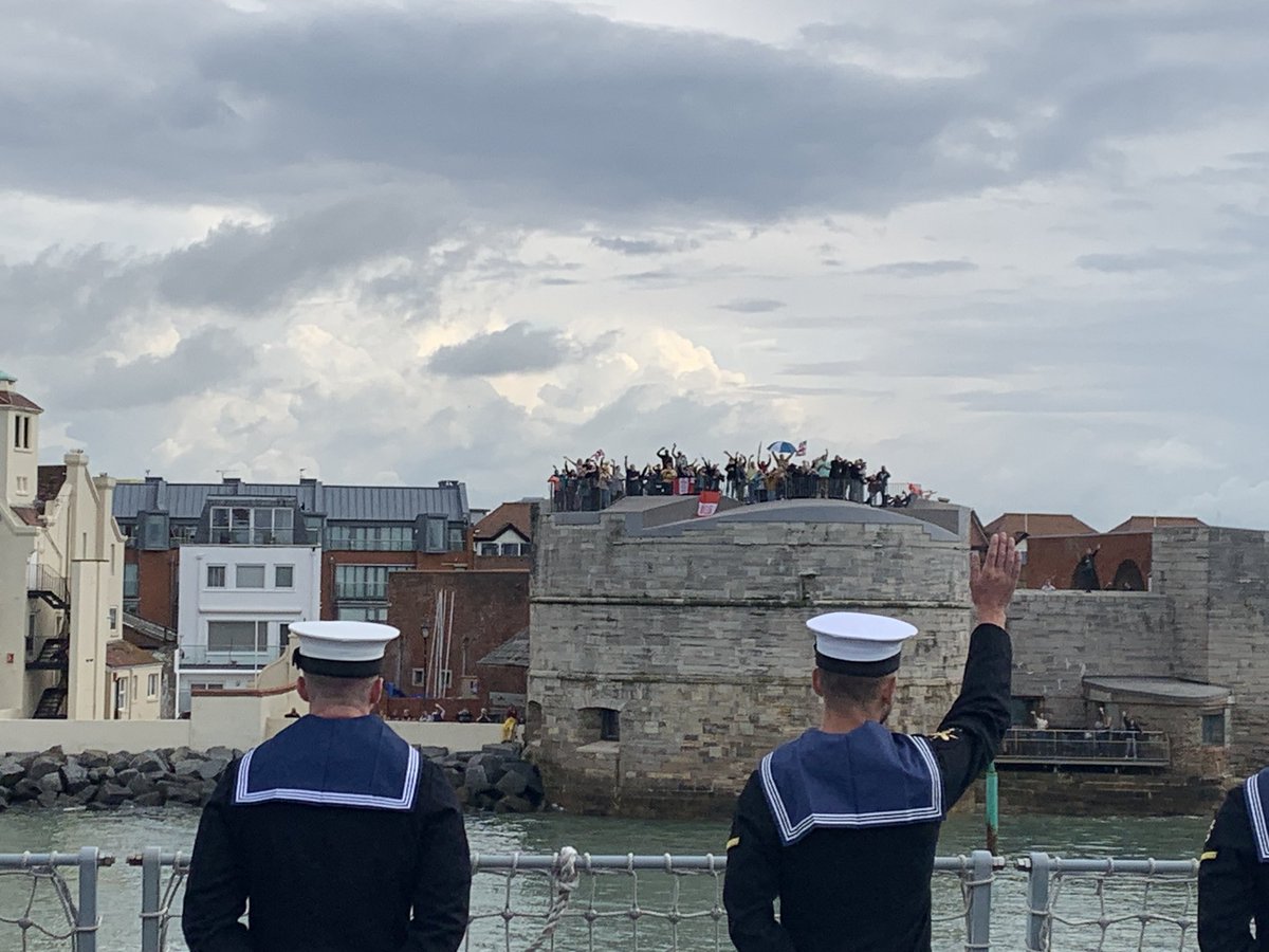 HMS Defender tweet media