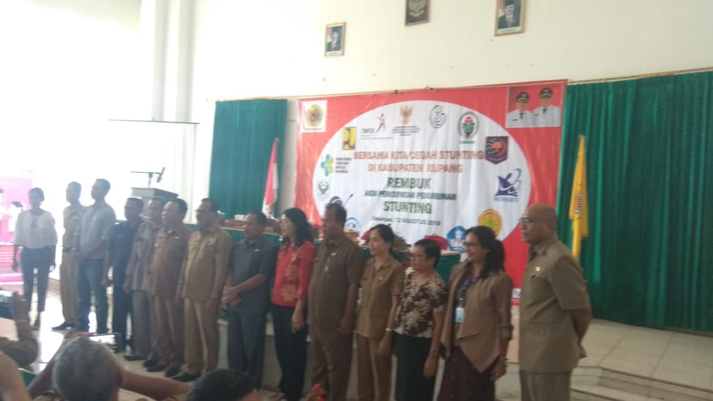 "Now it's not the time to talk only,but we have to do a real work. This #Rembuk #Stunting is very good. All elements gather from village, sub-district, health office, NGOs. A joint-collaboration is important since we have 4 stunting in every 10 births!" said the Regent of #Kupang