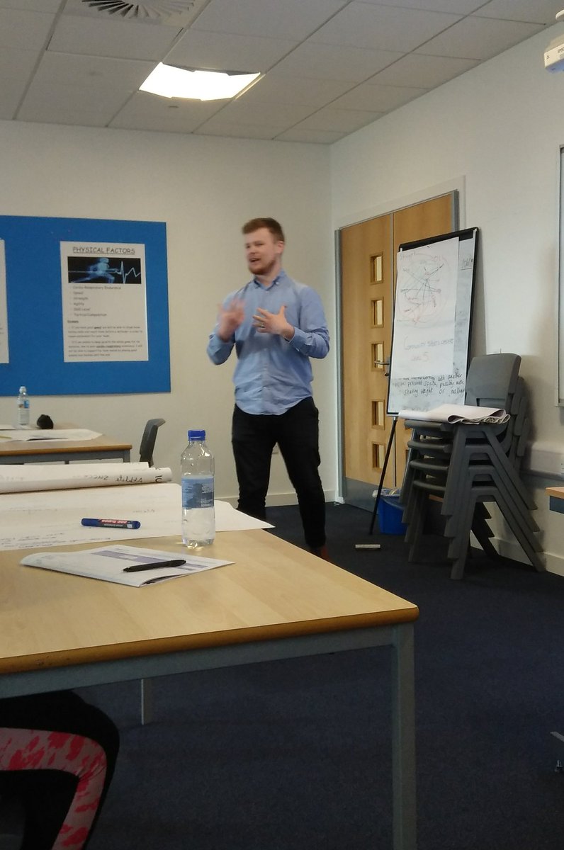 ActiveSchoolsPK's tweet photo. CSLA level 5 kicked off this morning at Perth High. Really lucky to have Commonwealth Games Boxing Gold medallist @ChuckFlynn93 tell the group his inspiring story and what makes a good leader! 🥇🥊#leadership #sportsleaders #inspire https://t.co/tRjRA9ccS5