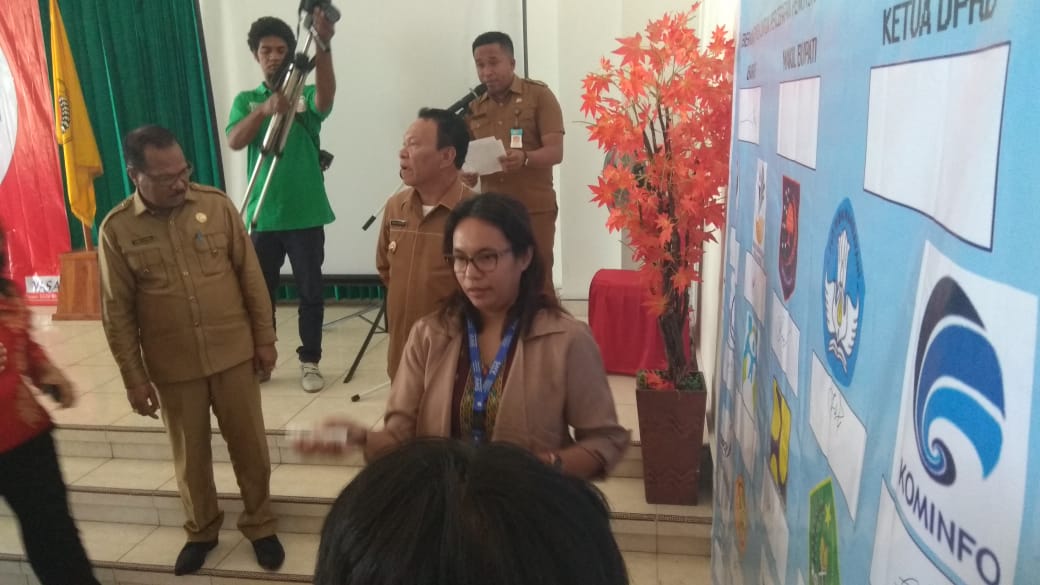 Today, <a href="/SNVIndonesia/">SNV Indonesia</a> signs the declaration of war against stunting at #Rembuk #Stunting in #Kupang Distict. We collaborate with our partner Kupang District Government and <a href="/Bengkel_APPeK/">Bengkel_APPeK</a> to organize the event! #V4CP #SDG2 .<a href="/SNVworld/">SNV - find us on Bluesky as snv.org</a> .@SNV_AGRI