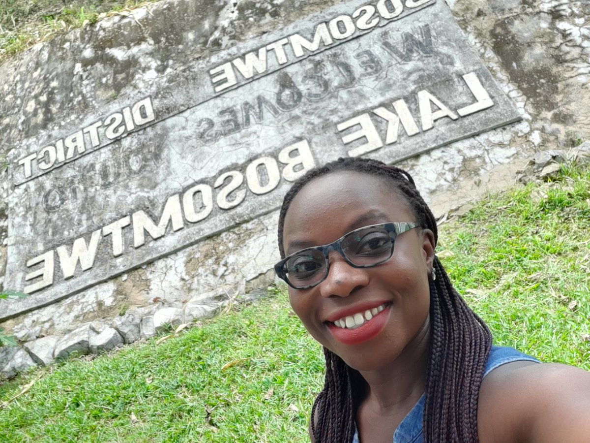 PatriciaABonsu's tweet photo. #RoadTrip #DomesticTourism #LakeBosomtwe #BeautifulPeople #LoveNature #JournoDuties #GrandEcoCabanas #PromotingSDGs #GoodFood #Drinks #FriendshipThatLasts #Travel #Learn #GreatWeather #BoatRide π¬ππ¬ππ¬π https://t.co/kunSh8TsKQ