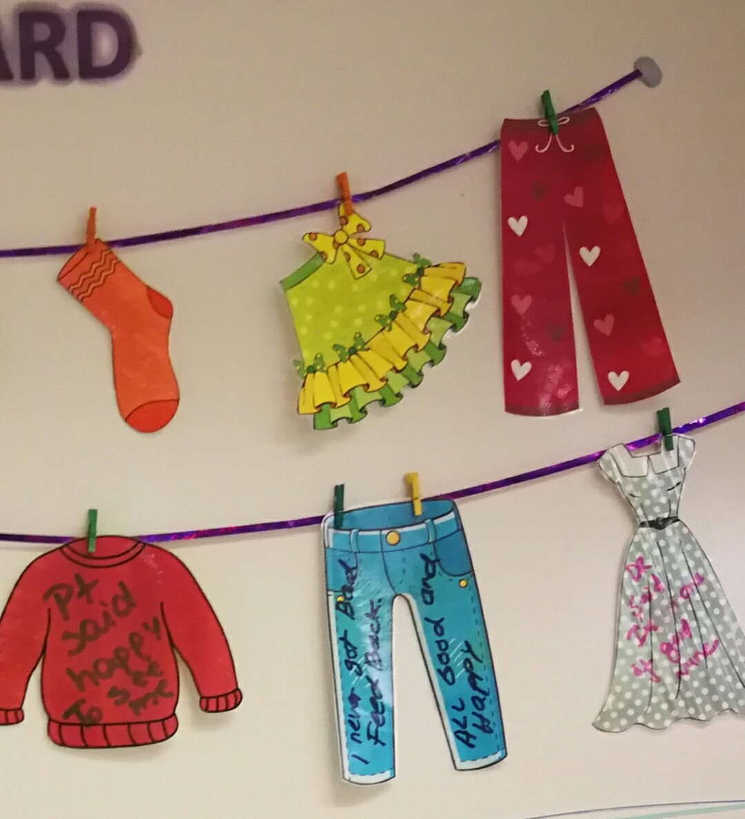 SilkeWasch's tweet photo. #EmbracingCreativity with Mandarin A staff. #PracticeDevelopment creating #CaringCultures.
🧦👗POSITIVITY WASHINGLINE👕
@DonnaAxford @carolinemoore62 @cathymarydunne @HenkelMichaela @HalfordKathryn @FoNScharity @BhrPractice @BHR_hospitals https://t.co/NpwIyZqehH