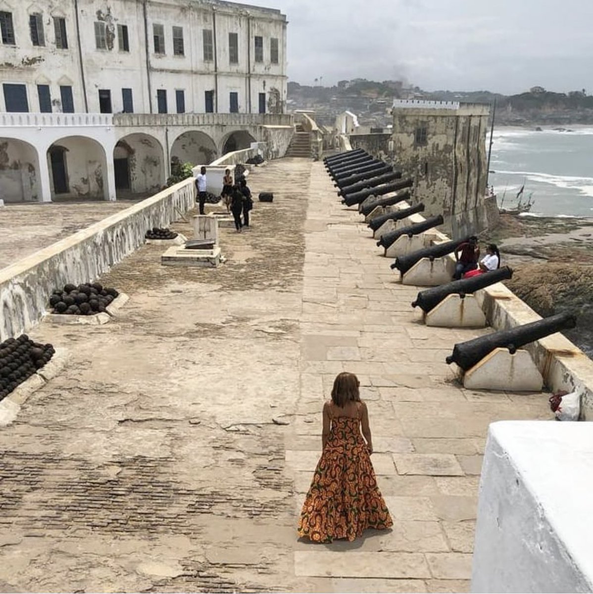 panafestIntExpo's tweet photo. Moments of introspection are necessary when visiting any of the slave dungeons. Deboracox took time out of her busy schedule to see the one in Cape Coast. She is of Guyenese heritage and raised in Canada. It's known that many enslaved Africans were taken to the Caribbean https://t.co/iU1F5dZudq