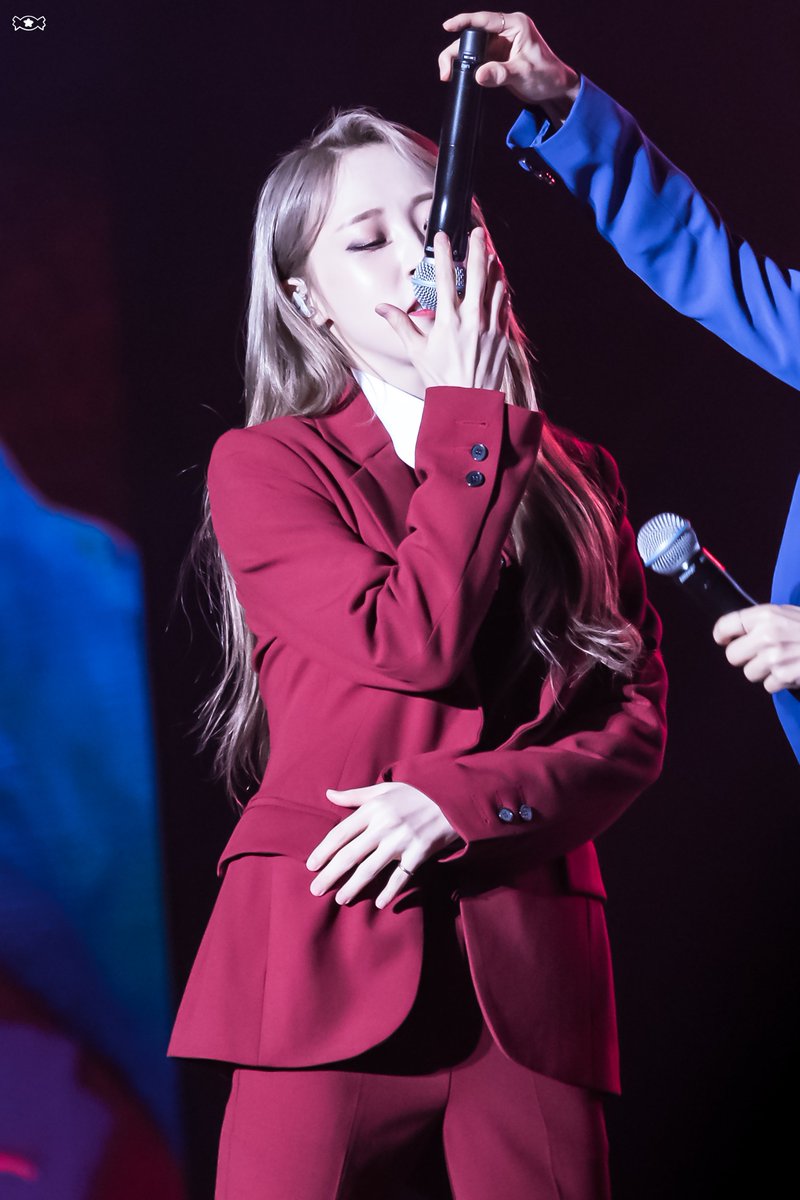 starcandy_moon's tweet photo. 190727 to190728
마마무 4 Season F/W Concert in DAEGU 마마무 문별

#마마무 #문별 #MAMAMOO #MOONBYUL https://t.co/iVp3gD3tok