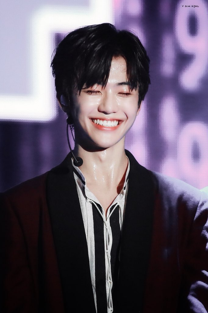 เจ้าเด็กที่เคยฝันว่าอยากเป็นศัลยแพทย์ มีหัวใจที่นึกถึงผู้อื่นอยู่เสมอ พอกลายมาเป็นศิลปินก็ยังก็มีจิตใจที่นึกถึงเป็นห่วงแฟนคลับและคนอื่นๆอยู่ตลอดเวลา เป็นเด็กน่ารักที่มีพลังบวกแบบไร้ขีดจำกัด และไม่เคยหยุดที่จะพัฒนาตัวเองเลย ภูมิใจในตัวน้องแจมินที่สุดเลยนะ สุขสันต์วันเกิดค่ะ 🌻💛