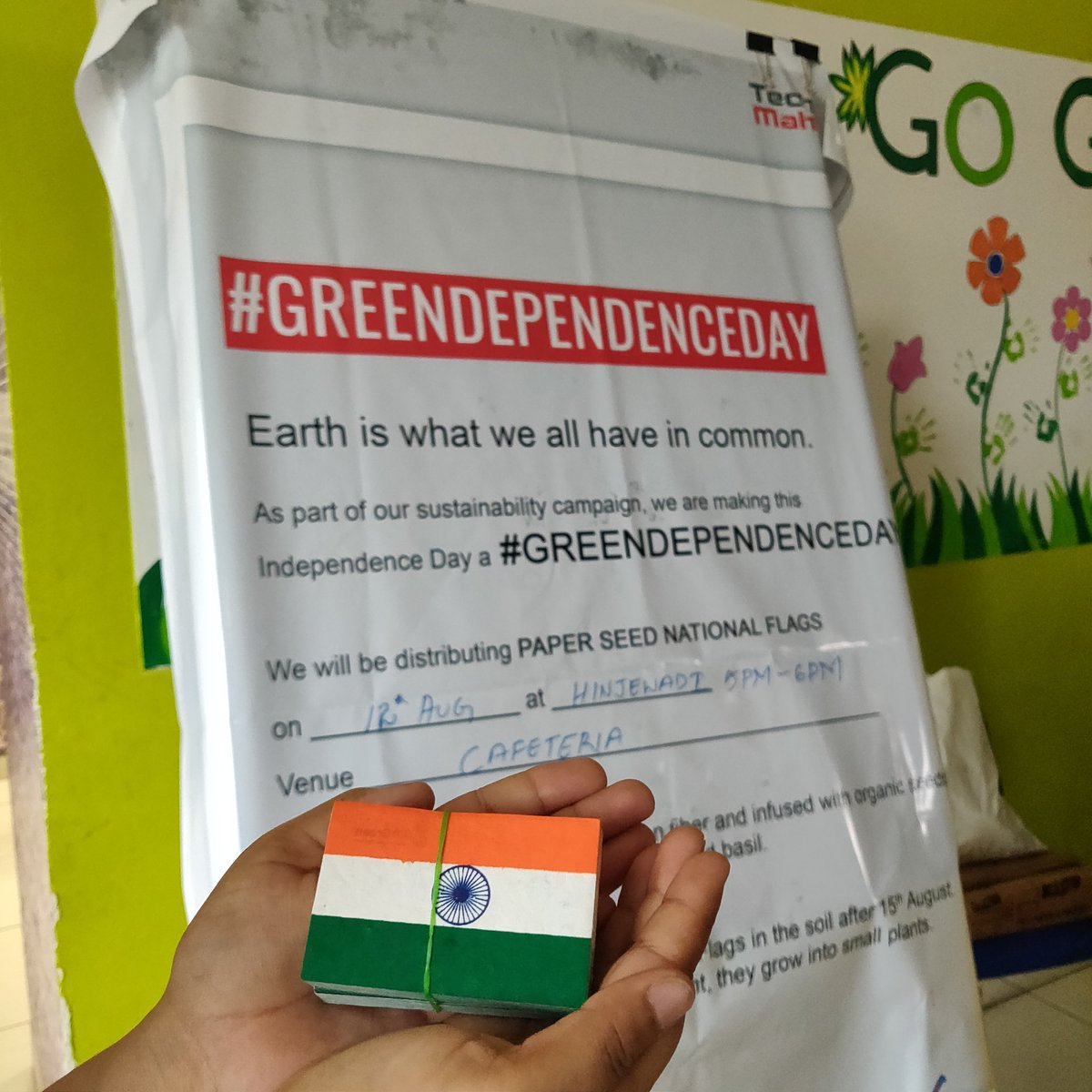 ThisIs_Rishab's tweet image. #GreenDePendenceDay as we say it this time! 
The idea of abandoning #PlasticFlags and with the #DontBePlastic Campaign in @tech_mahindra 
This time, we distributed #SeedFlags all across our campuses in India with the concept of #DontThrowMeGrowMe
#Green
@kalpanadivadkar
@JoshPune