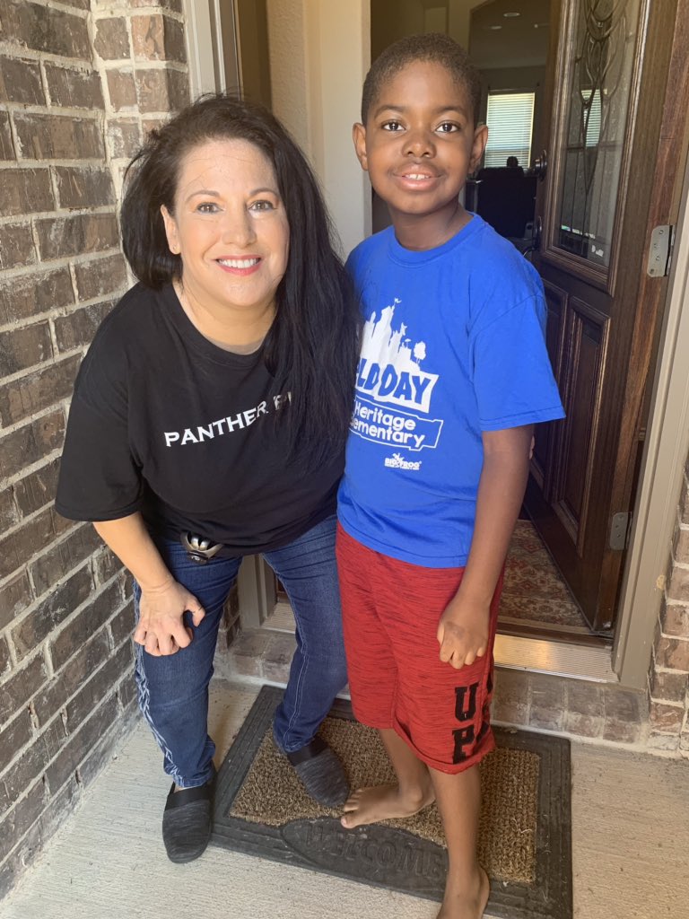 msludwigsclass's tweet photo. #champions visiting our panthers! Bennae was so happy to see her kinder alumnus! @HESPanthers @DrRDubKellerISD #celebrateKISD #KISDpantherpride https://t.co/TSXUMKyDB0