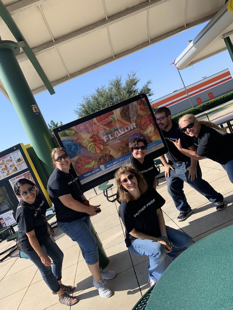 Team bonding! <a href="/HESPanthers/">Heritage Elementary</a> @DrRDubKellerISD #ProwlingPanthers #KISDpantherpride
