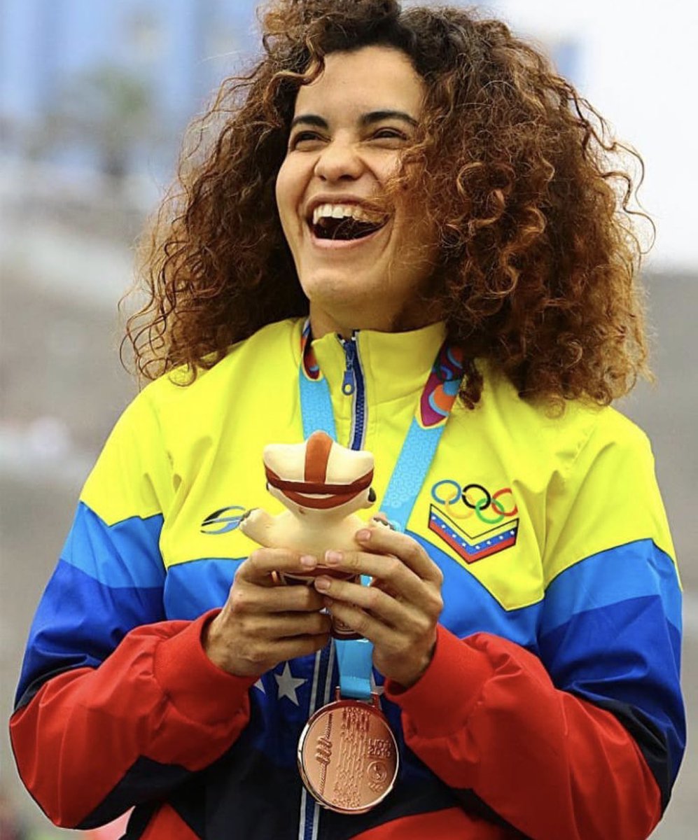 Hicieron honor a la Octava Estrella, de Guayana, la de la Bandera Nacional! estamos orgullosos de ustedes <a href="/ElvismarRodrigz/">Elvismar Rodriguez</a> <a href="/rubenoszki/">Rubén Limardo Gascón</a> Jesús, Francisco <a href="/Anriquelis/">Anriquelis Barrios</a> <a href="/hernandez469/">Stefany</a> (1) Y los que no pudieron también son ganadores por su sacrificio  <a href="/jesepinto/">jeserik pinto Oly</a>. Y a sus equipos 👏🙏🏻🇻🇪