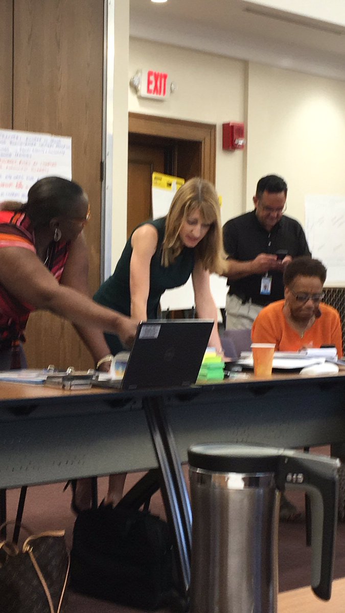 innovationrcsd's tweet photo. Working as a family!  @RCSDNYS #rcsdone family https://t.co/ElH5UnHyYe