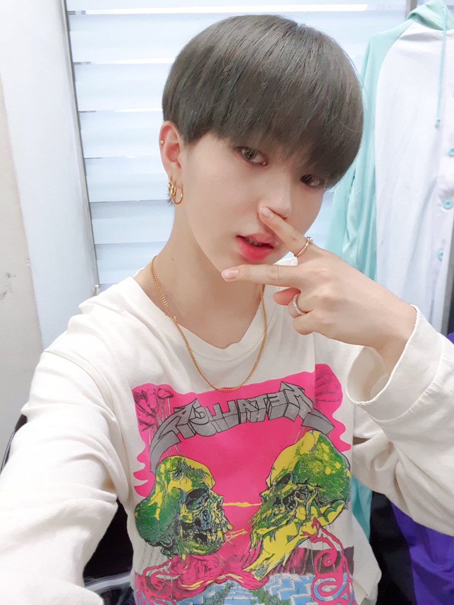 Cali1team's tweet photo. [#1TEAM #정훈]
Ya está terminado... Creo que es una lastima. Como todos ustedes estaban en esta actividad, ¡parece que pudimos terminar bien! Muchas Gracias prepararé mi próximo álbum sin olvidar mi agradecimientoㅎ Te amo❤️❤️
@1team_twt @1team_official #BC https://t.co/qrkTLpXAY3