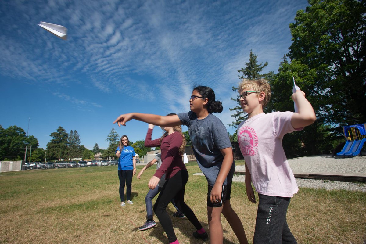 LetsTalkScience's tweet photo. Let’s Talk Science is celebrating 25 years of inspiring and empowering Canadian #youth to develop the skills they need to thrive in an ever-changing world. Here’s to another 25 years of helping children and youth fulfill their potential! #InternationalYouthDay https://t.co/s4Ez0a5kBZ
